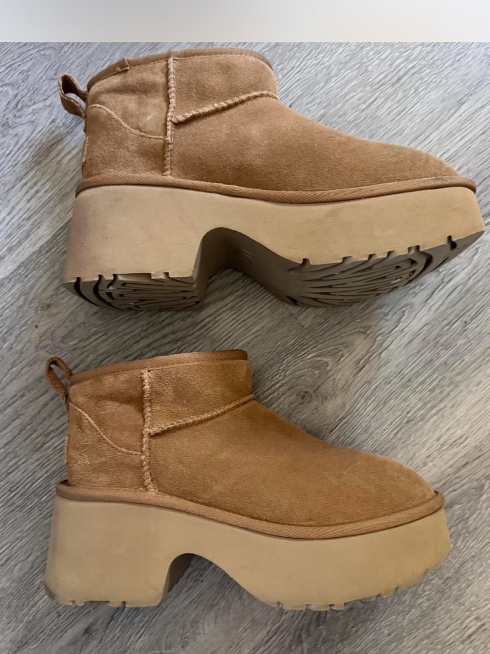 Ugg New Heights Platform Suede Ankle Boots in Chestnut Brown